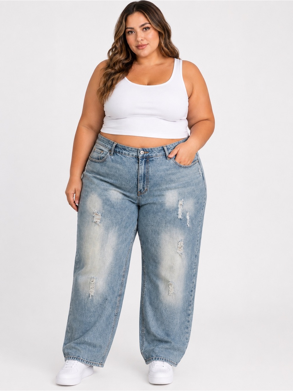 HME Light Wash Distressed Boyfriend Jeans New no tags